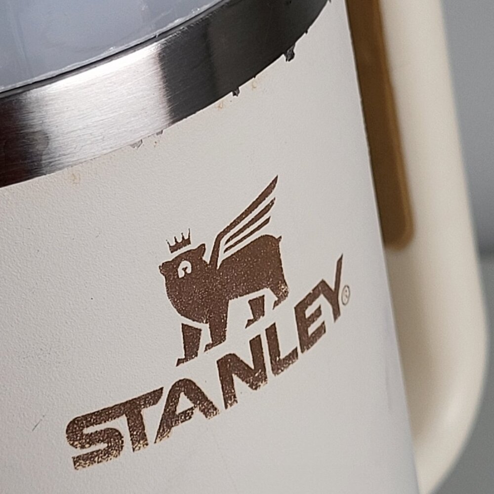 Stanley 40oz Adventure Quencher Cream Tumbler with Handle - Picture 5 of 14